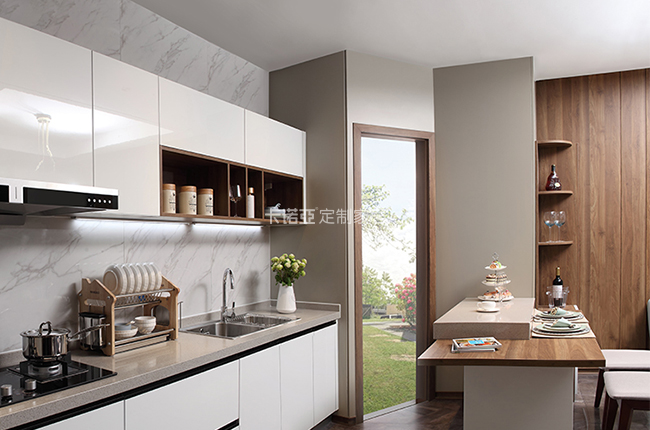 uv櫥柜門板怎么樣？uv櫥柜門板優(yōu)缺點(diǎn)介紹