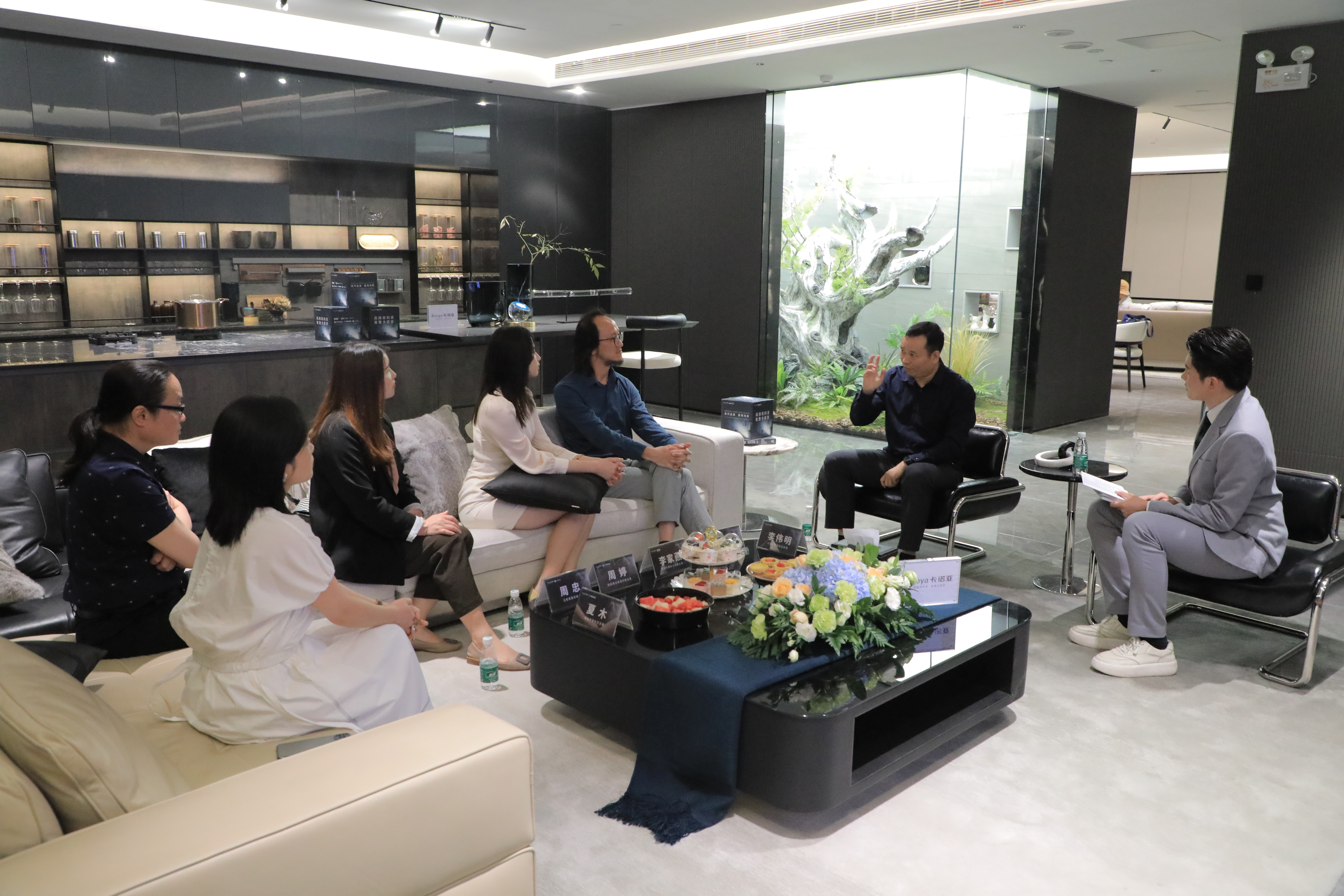 迭代品鑒，居境向新|媒體大咖共同探秘卡諾亞全新一代沉浸式體驗(yàn)空間